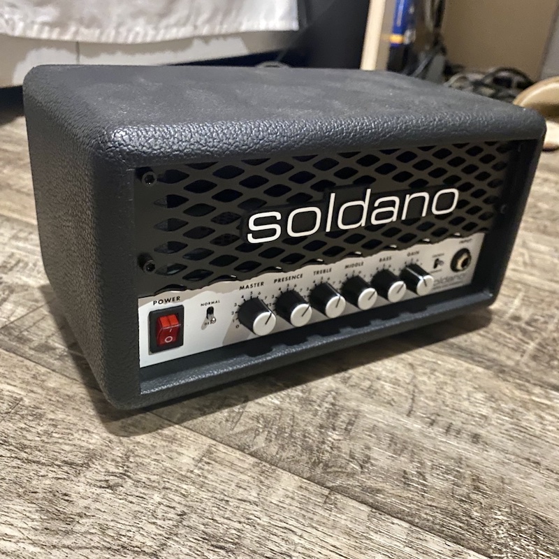 Soldano SLO-Mini Head - Front View