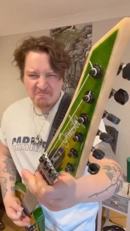 Joss Allen – Riff Video 2 Joss Allen - Riff Video 2